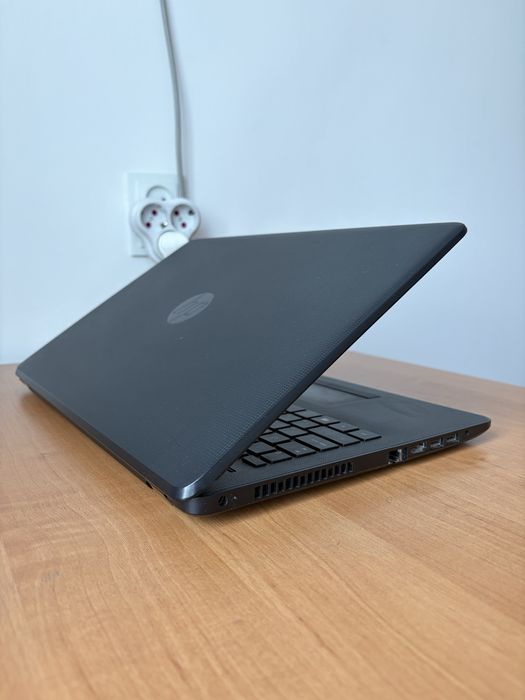 Продам ноутбук HP Laptop 15-bs0xx