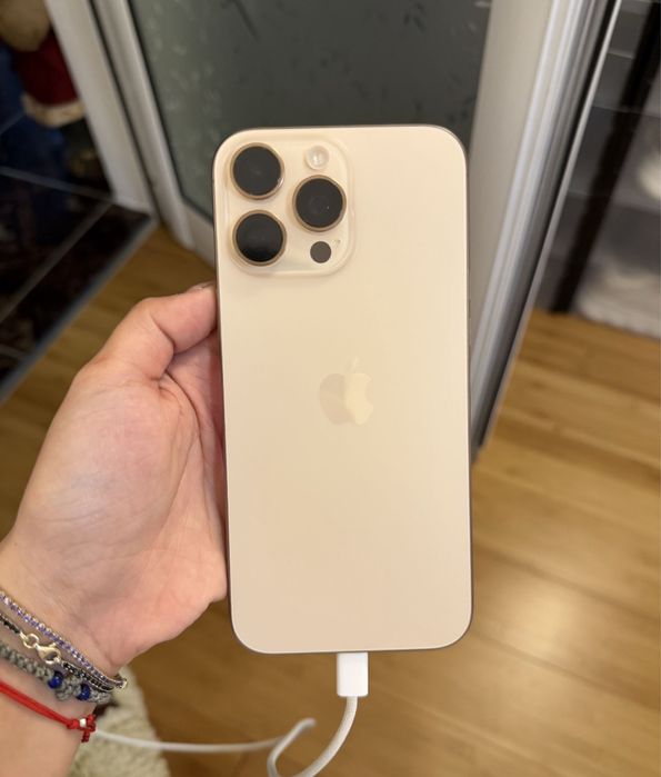 iPhone 16 PRO MAX , NOU cu 100% Bateria