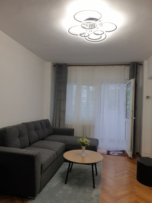 Apartament de închiriat