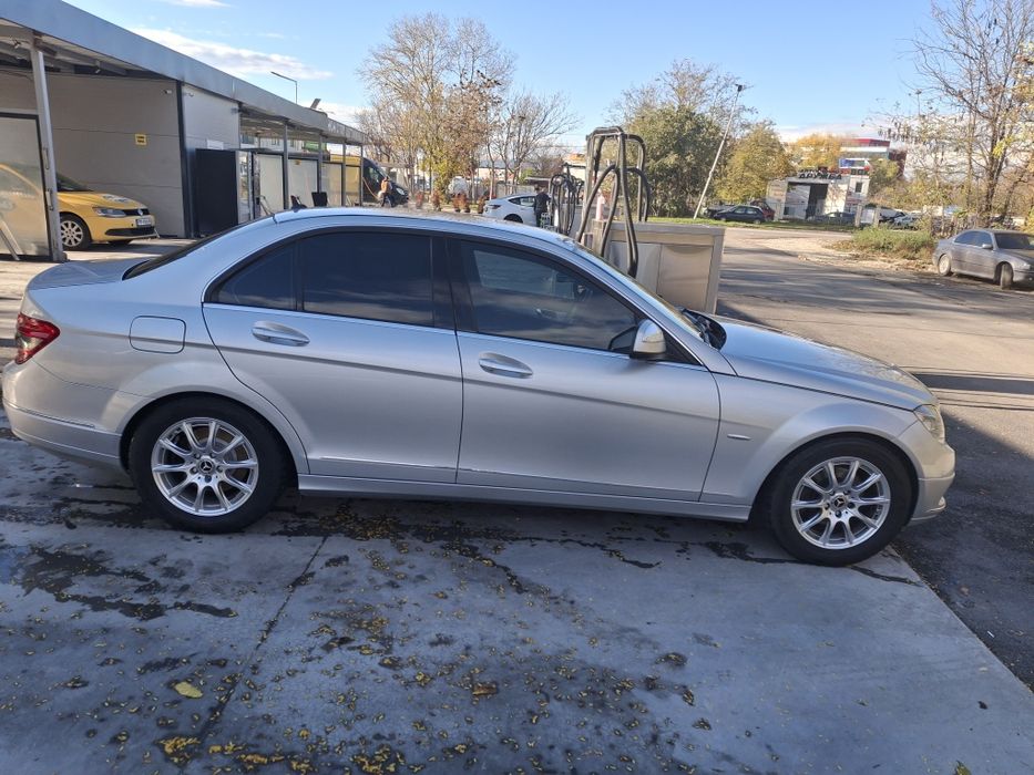 Мерцедес W 204 С класа 17199