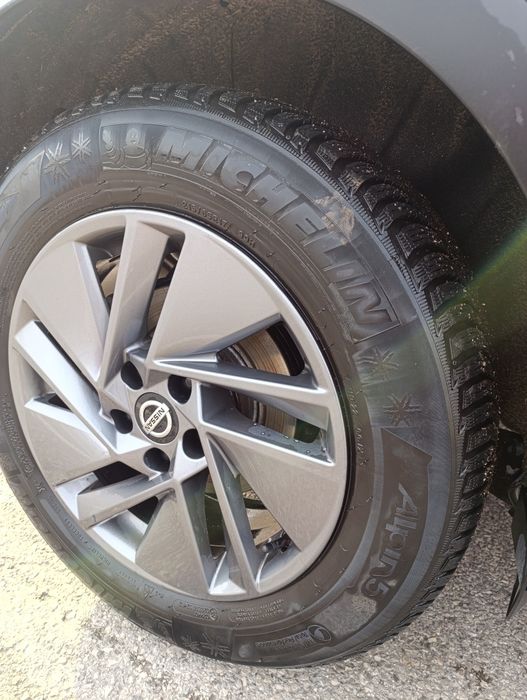 Джанти с гуми за Нисан Кашкай 7jx17,  5x114,3 Отвор 66,1