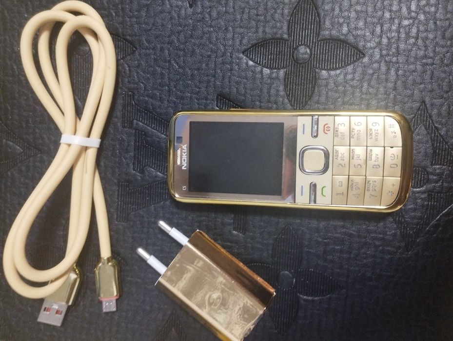 Assalom Alekum Telefon Sotiladi Original C5 Gold Rang