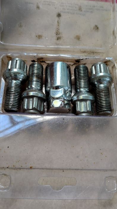 Set 4 prezoane antifurt M 14×1,5 pentru Audi