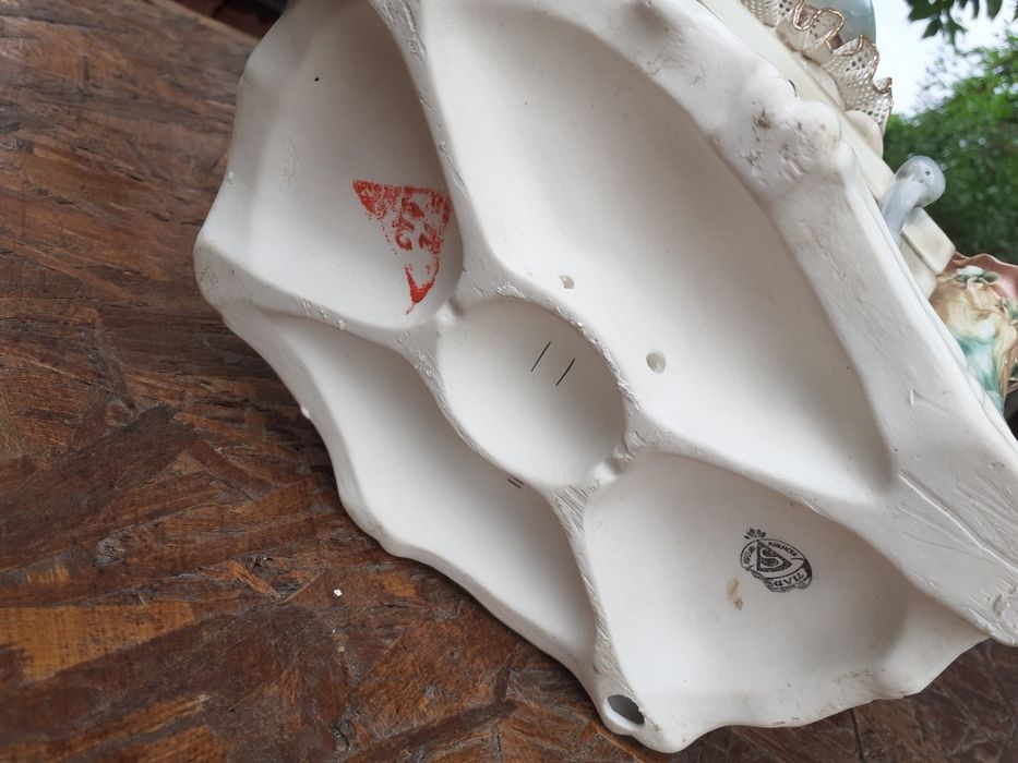 Statui ornamente bibelouri din ceramica