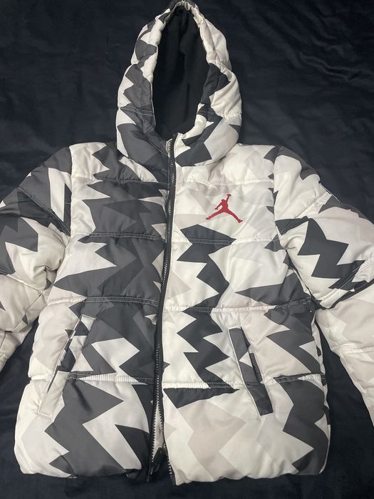 Бяло яке jordan air