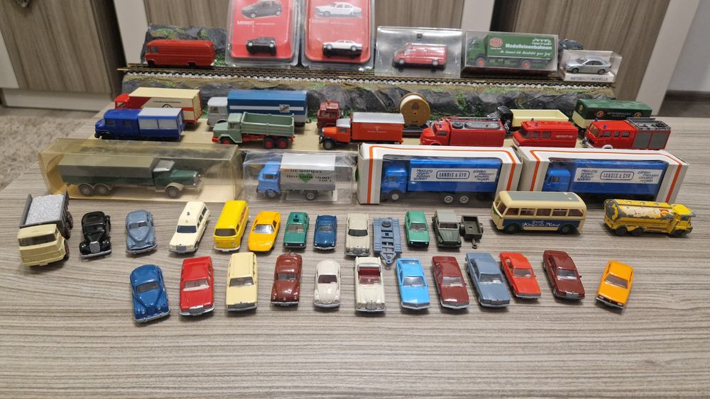 Colectie autovehicule scara HO 1:87