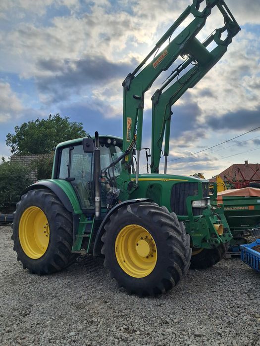 John Deere 6920 cu încărcător frontal