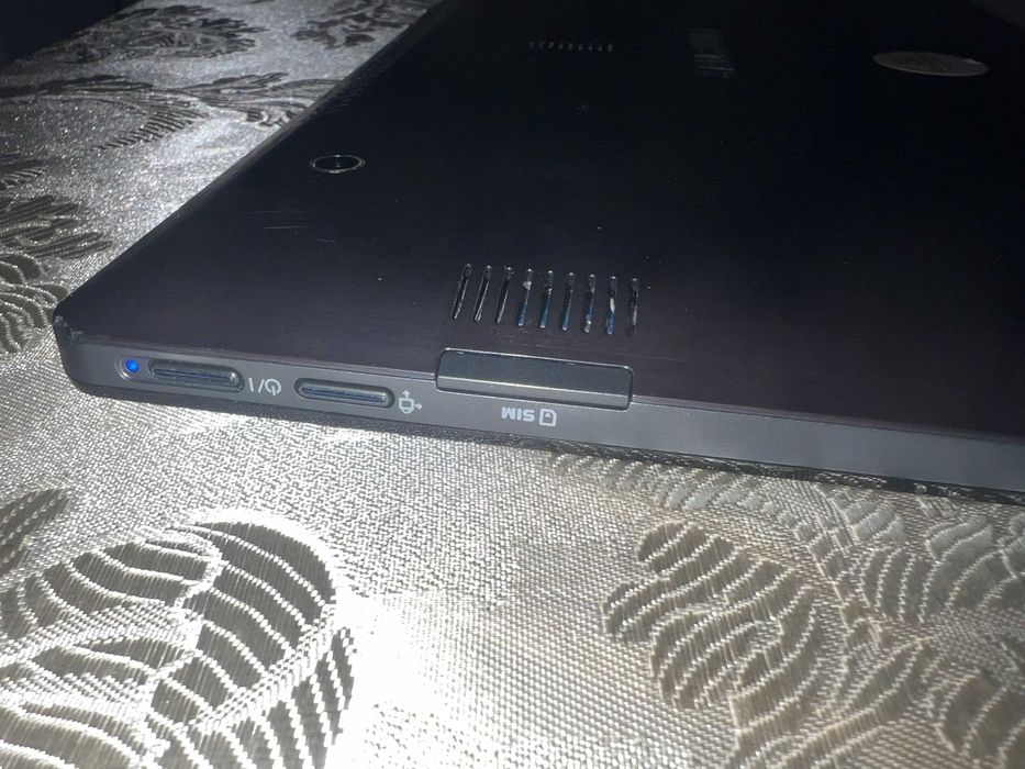 Samsung Ativ Smart PC Pro (Модел XE700T1A)