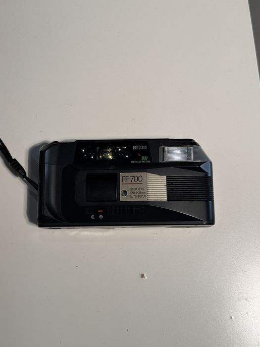 Aparate foto pe film