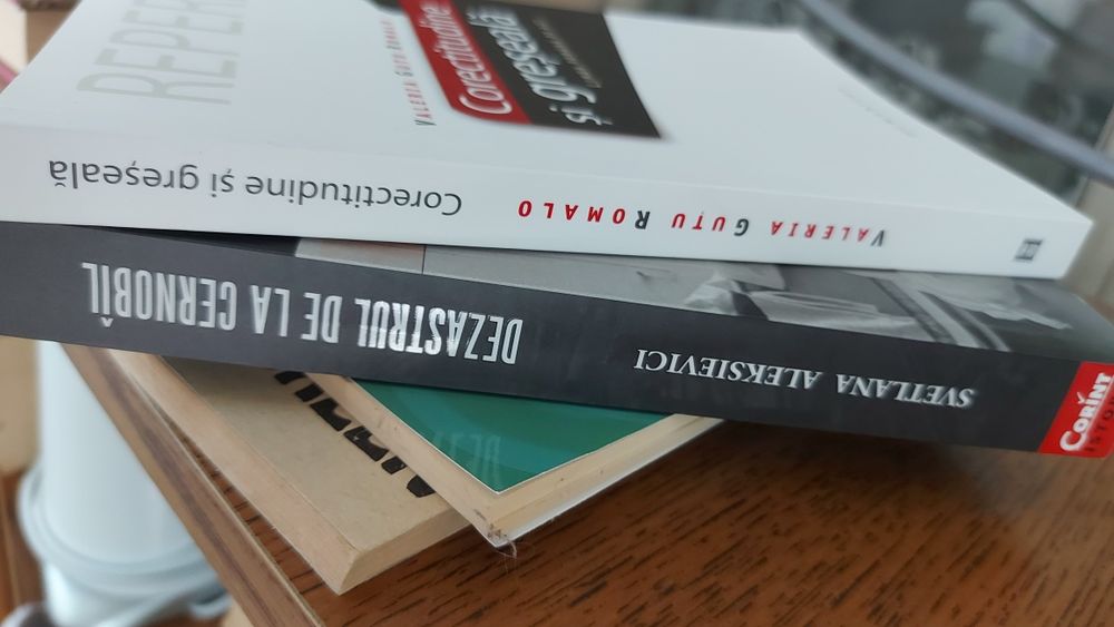 Cărți noi 10 lei bucata