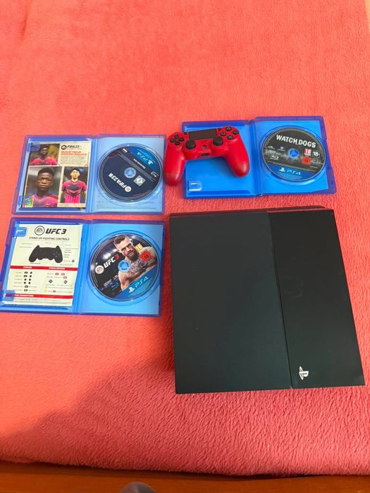 Vand ps 4 o maneta si jocuri