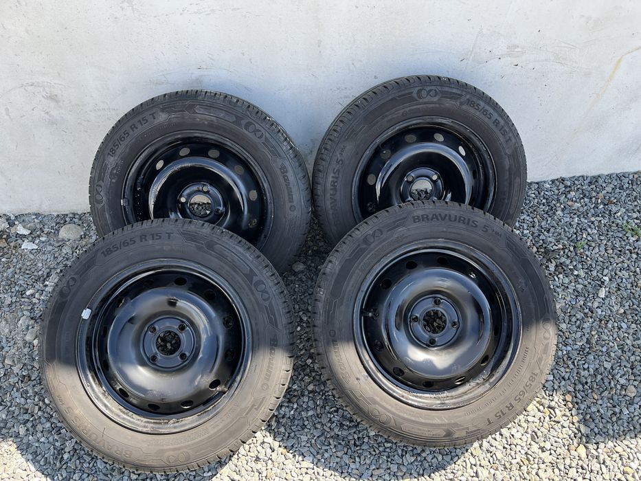 Vând un set de roti pentru Dacia 4x100 ca noi!! 185/65/15