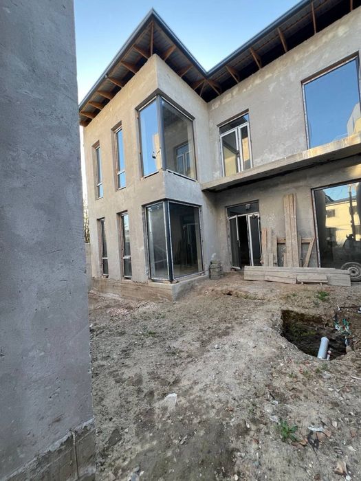 2 та Учаска сотилади