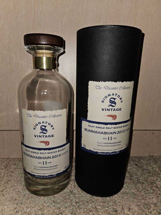 Бутилки от уиски в оригиналните им кутии