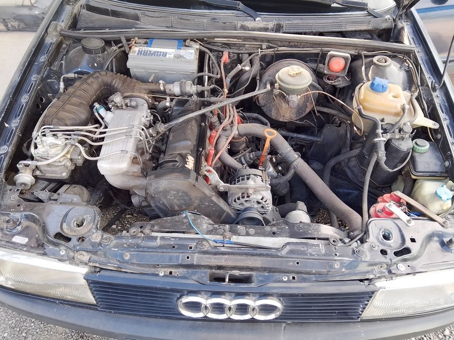 Продам машину Ауди 80 б3