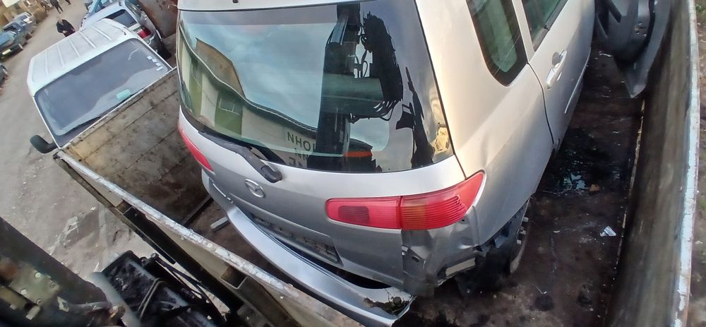 Mazda 2   1.4i  2004