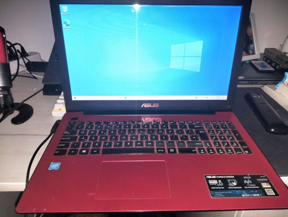 Laptop Asus X553S