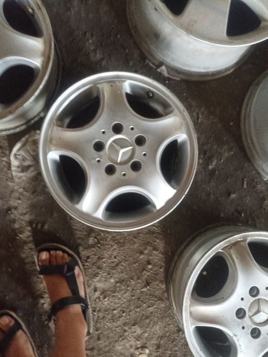 Оригинални алуминиеви джанти за Мерцедес 5.112.15