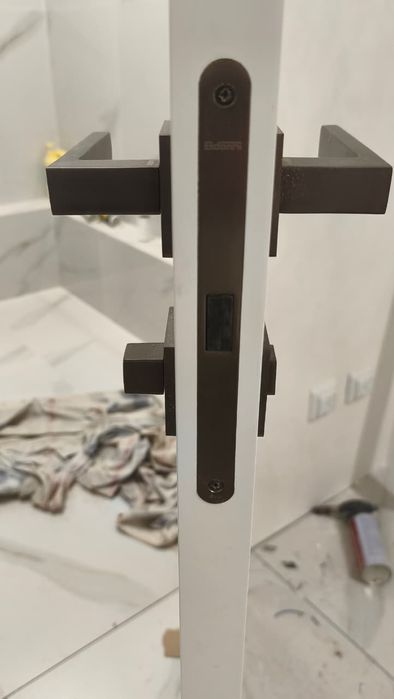 Установка дверей