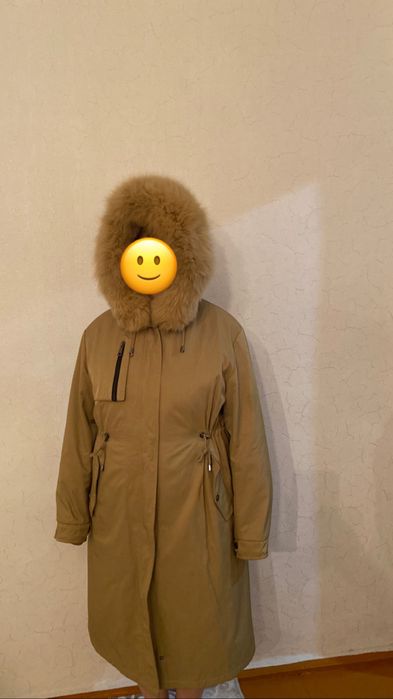 Продам парку женскую