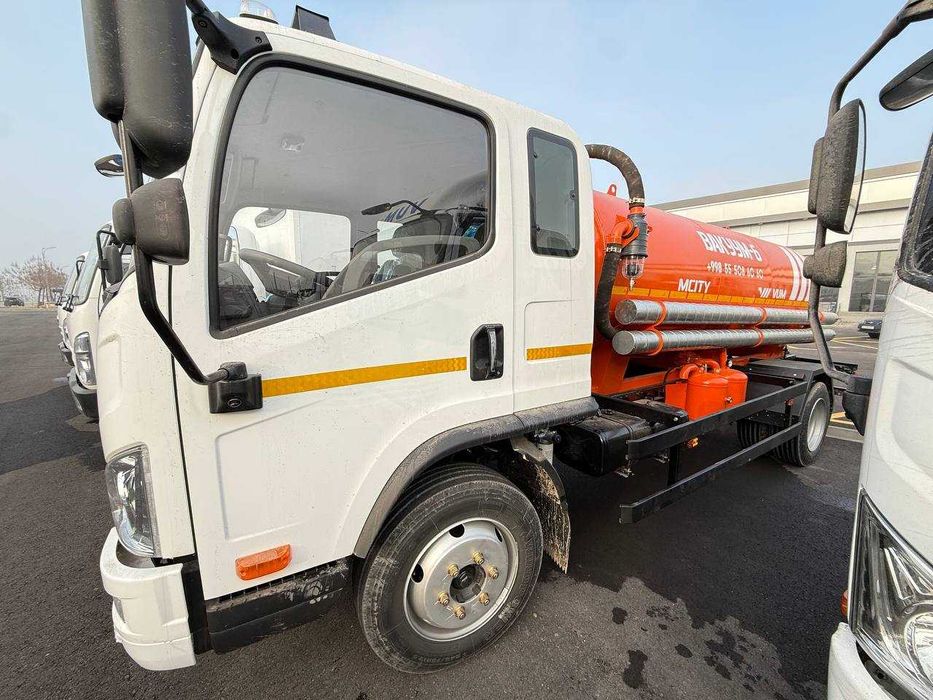 Ассенизационная машина (Говновоз) FAW Tiger V 6м³