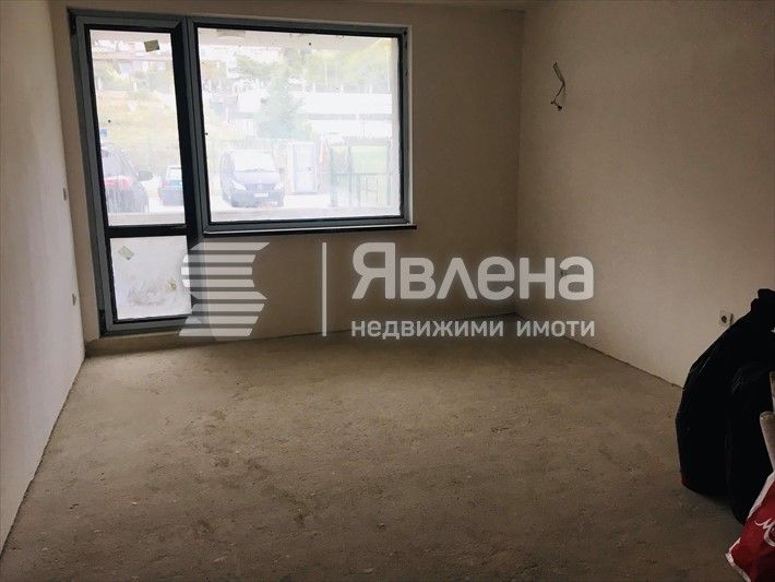 Продава се Тристаен апартамент в Варна, Бриз - 132 кв.м за 1819 €/кв.м - Снимка #2