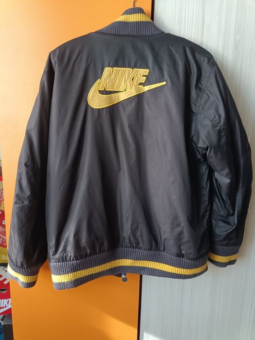 Есенно яке Nike, ръст 158