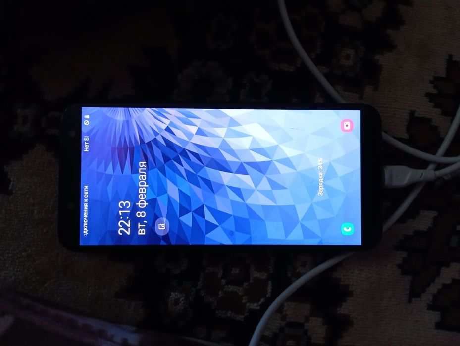 Продам телефон Самсунг J6