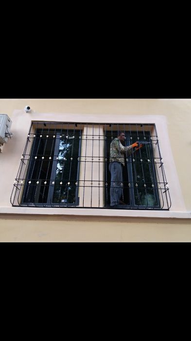 Изготовление металлических оконный решетка и перила