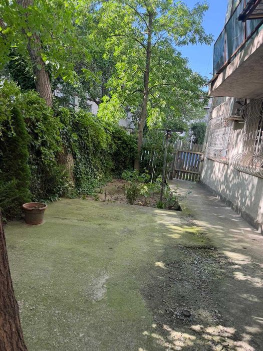 Apartament 3 camere Tiglina 1 Strada Saturn, parter