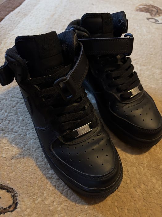 Air Force 1 mid black