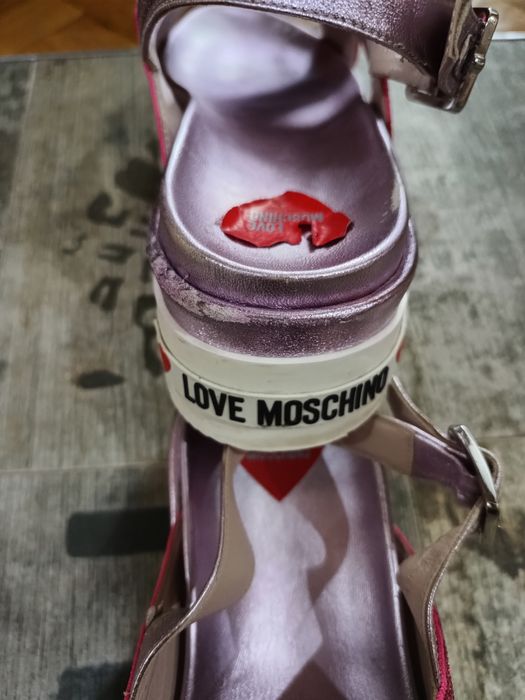 Оригинално сандали Love Moschino