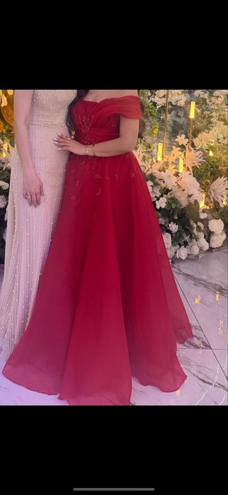 Вечерние платья