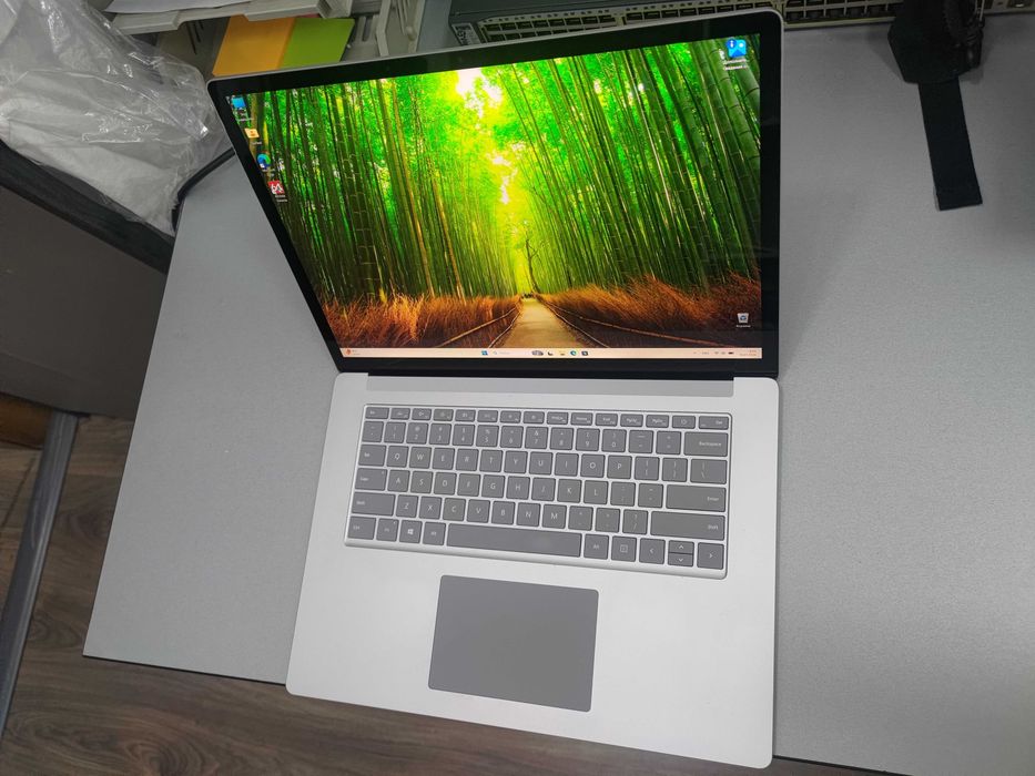 Surface Laptop 3 | Intel i7-1065G7 | DDR4 16 | nvme 265