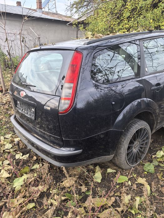 Vând ford focus 2 și Peugeot 407 pentru dezmembrari