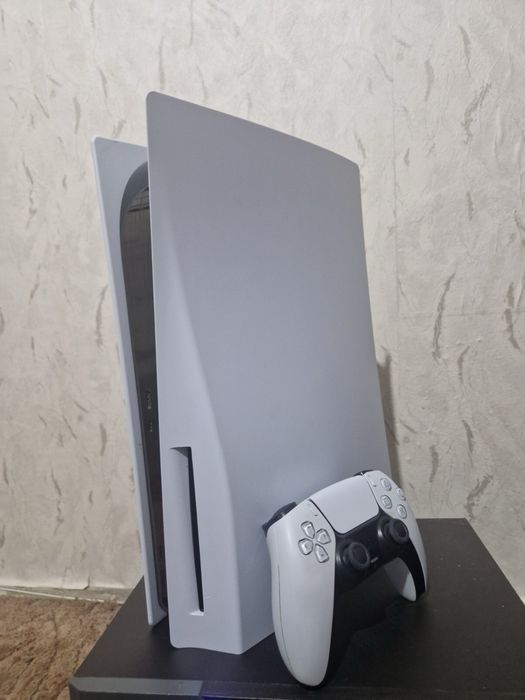 Playstation 5 1TB + игра
