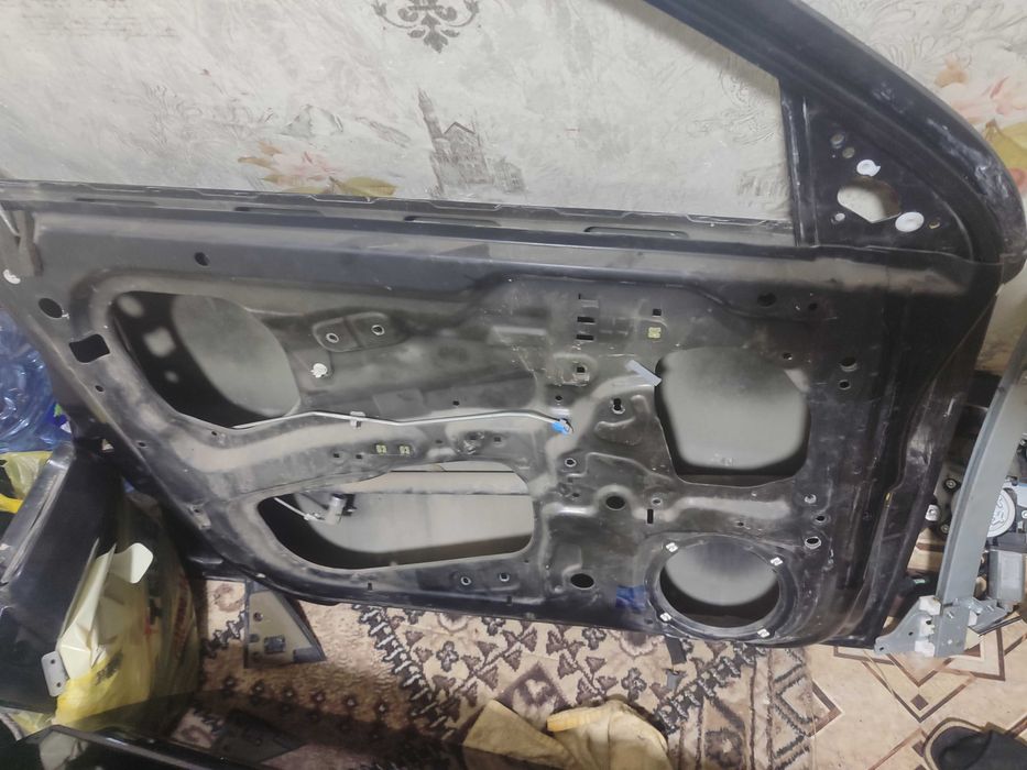 Gentra orqa va oldi eshigi