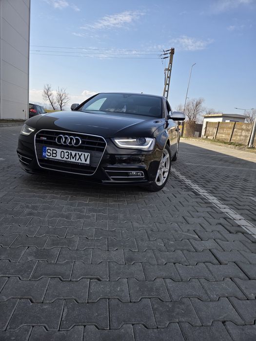 Vând Audi A4 B8.5 facelift