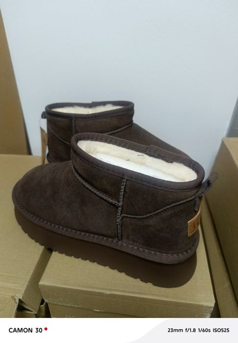 Женская обувь разная