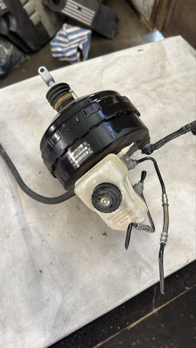 Спирачна серво помпа за БМВ 1 3 Серия Е90 Е91 Е87 Е8Х