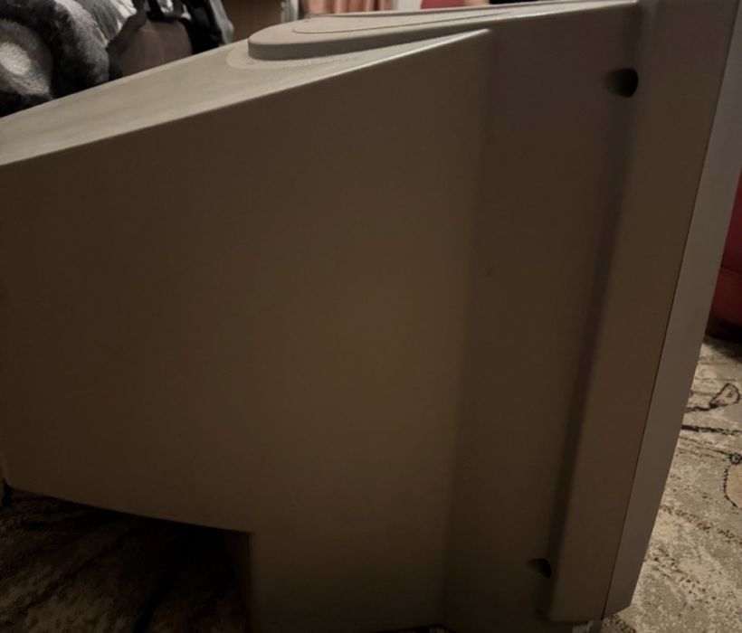 Vand tv cu tub hitachi