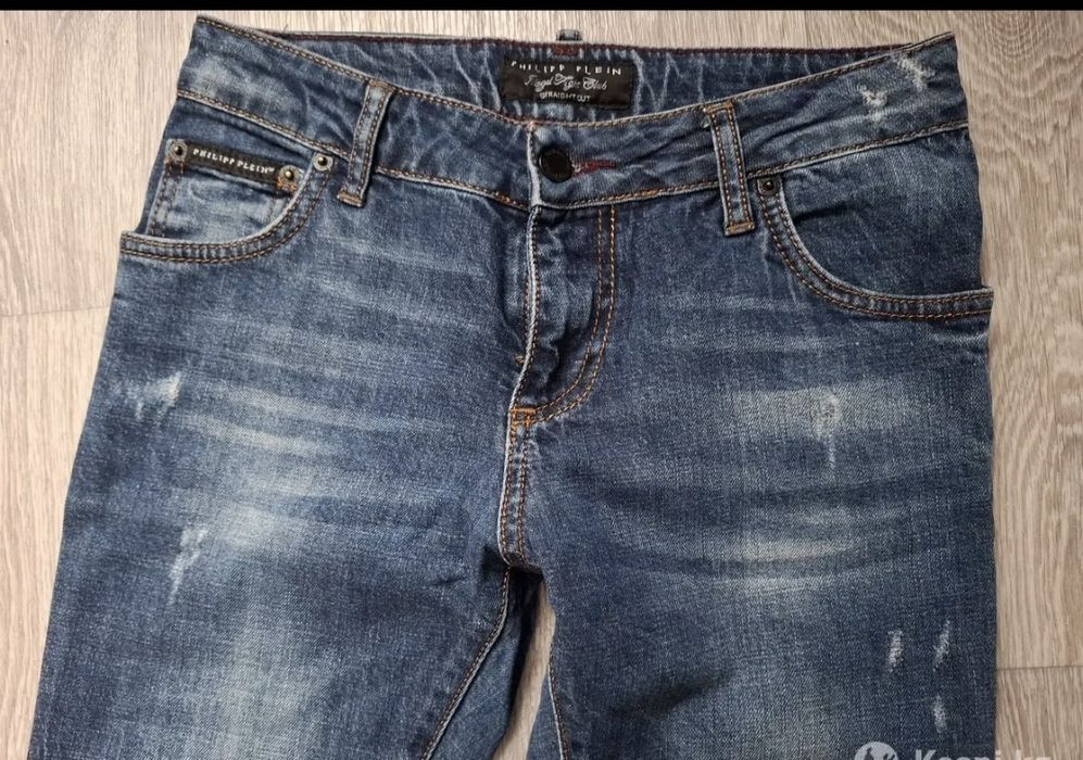 Продам джинсы размер 26