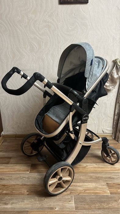 Продам коляску зима-лето