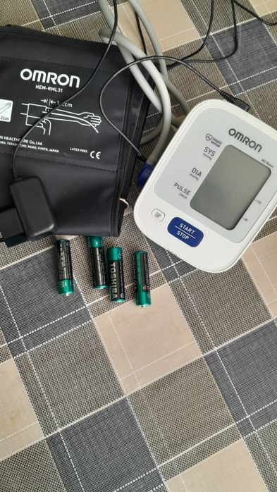 Продам тонометр 14000