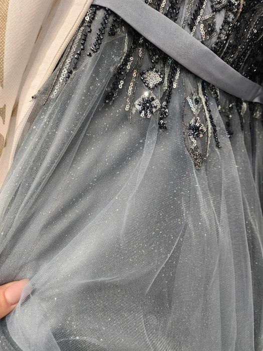 Официална красива рокля