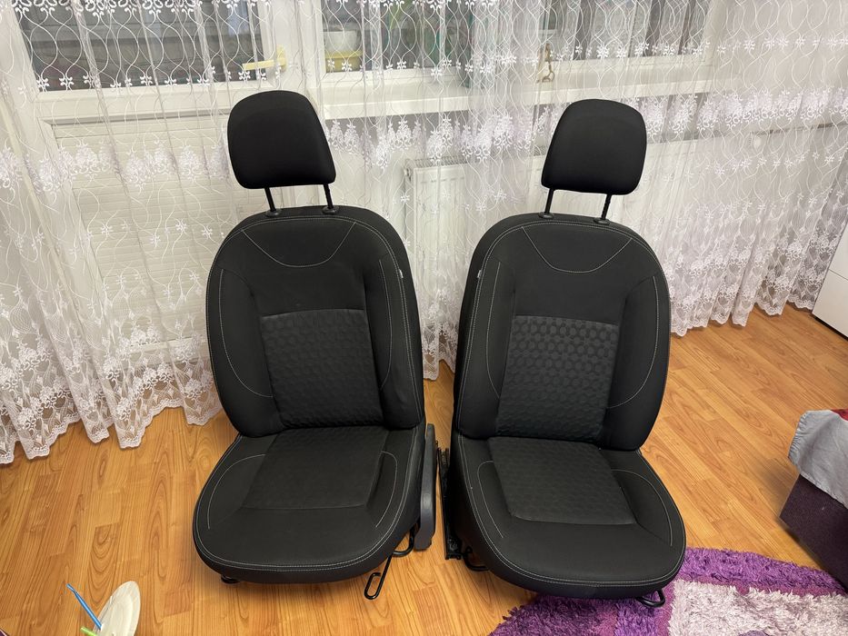 Scaune Logan 2 -Sofer si pasager cu airbaguri