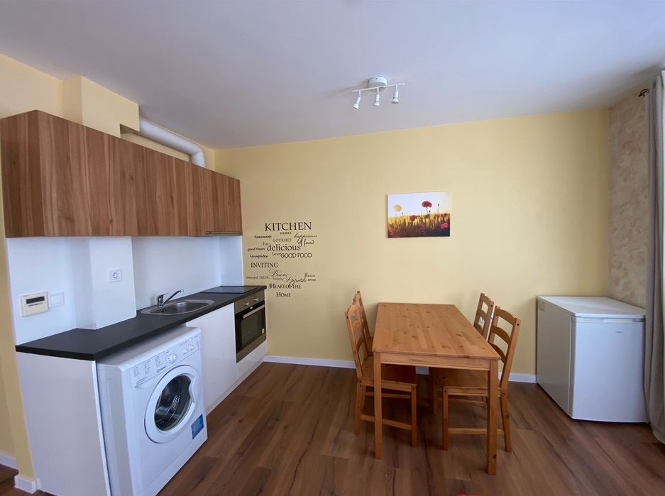 Продава се Двустаен апартамент в Пловдив, Изгрев - 70 кв.м за 1700 €/кв.м - Снимка #3