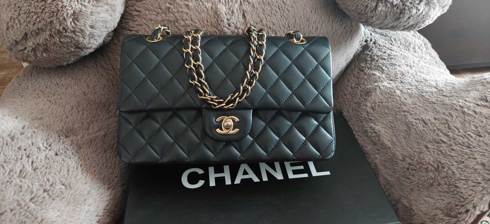 Chanel classic flap чанта