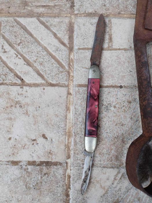 Джобно ножче и ножица