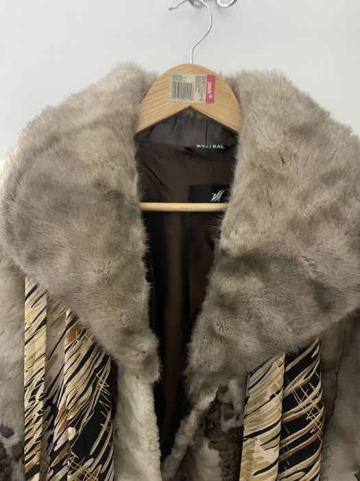 Женская мутоновая шуба